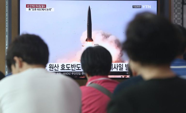 PYONGYANG DIZ QUE TESTOU “UMA NOVA ARMA TÁTICA TELEGUIADA”