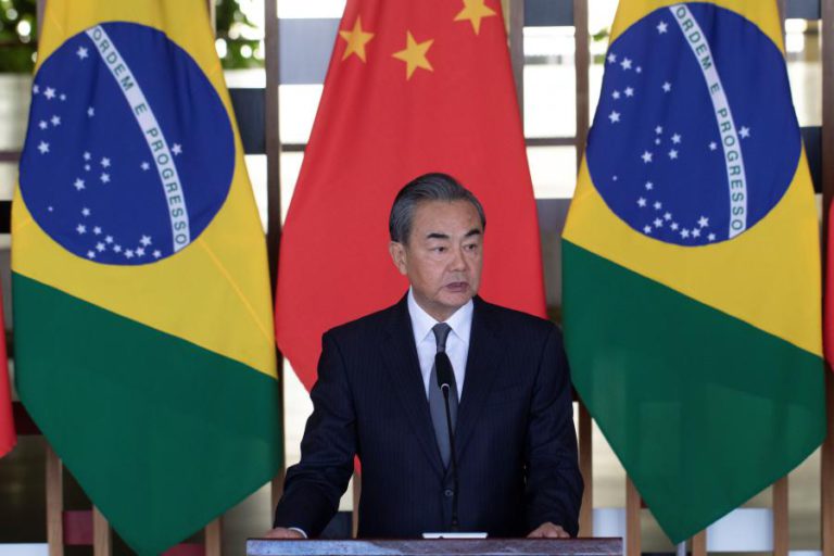 CHINA É “ESSENCIAL” PARA DESENVOLVIMENTO DO BRASIL, DIZ MNE BRASILEIRO