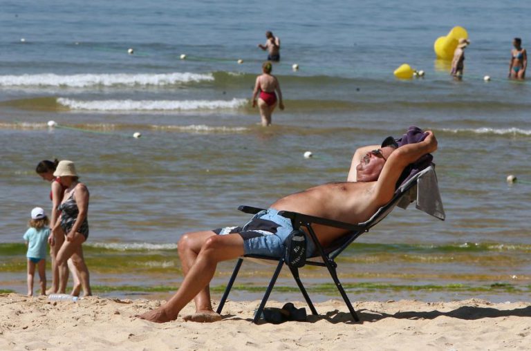 AVISO AMARELO EM 17 DISTRITOS ATÉ SEXTA-FEIRA DEVIDO AO CALOR