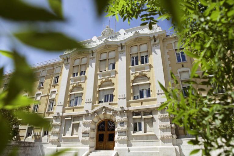 SINDICATO AVISA QUE ESTÁ A SER CRIADA A “TEMPESTADE PERFEITA” NAS MATERNIDADES DE LISBOA