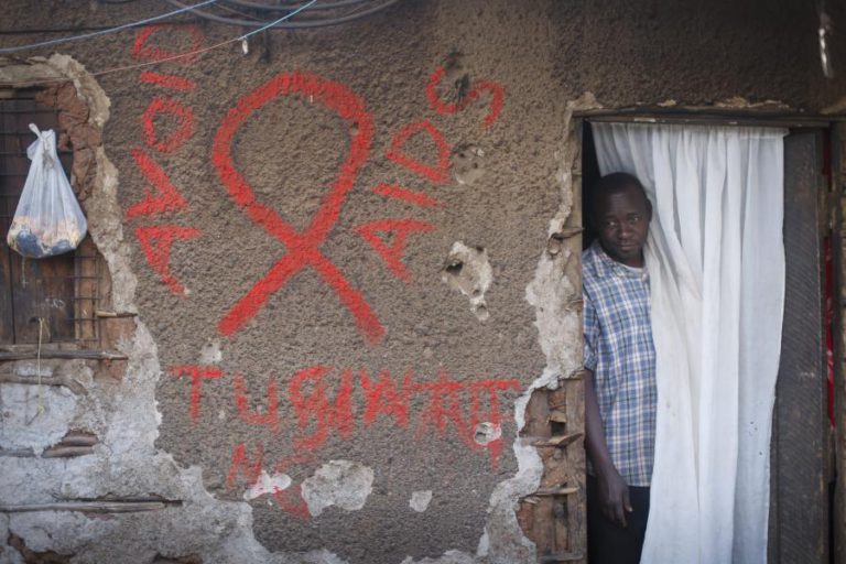 HUMAN RIGHTS WATCH INSTA ÁFRICA DO SUL A LEGALIZAR PROSTITUIÇÃO PARA ACABAR PANDEMIA DO HIV