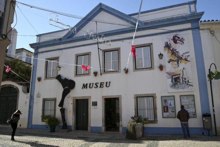 MUSEU DA LOURINHÃ ATRIBUI 30 MIL EUROS A SEIS  PROJETOS DE INVESTIGAÇÃO