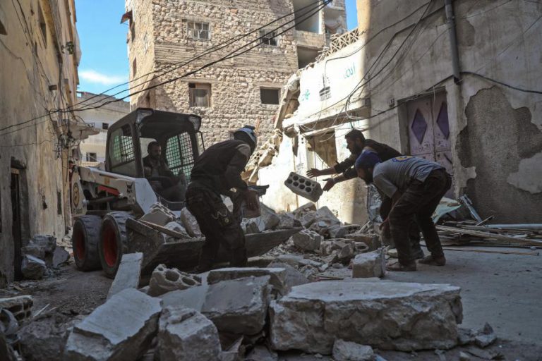 REGIME SÍRIO ANUNCIA RECOMEÇO DE OPERAÇÕES MILITARES CONTRA IDLIB