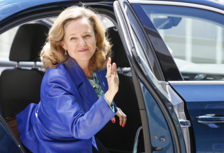 GOVERNO ESPANHOL RETIRA CANDIDATURA DE NADIA CALVIÑO AO FMI