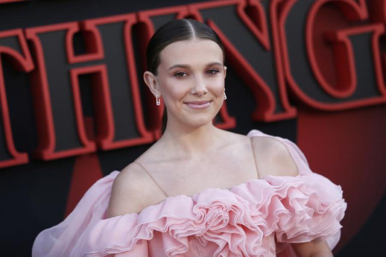 ATRIZ MILLIE BOBBY BROWN DE “STRANGER THINGS” NA COMIC CON PORTUGAL EM SETEMBRO
