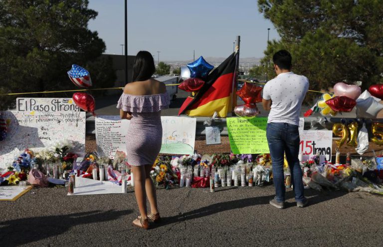 SUSPEITO DO TIROTEIO EM EL PASO DISSE QUE PRETENDIA DISPARAR CONTRA MEXICANOS