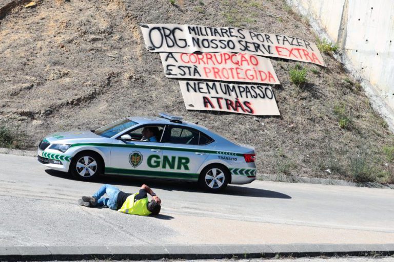 DOIS TRABALHADORES DETIDOS POR NÃO TRABALHAREM, DIZ PEDRO PARDAL HENRIQUES
