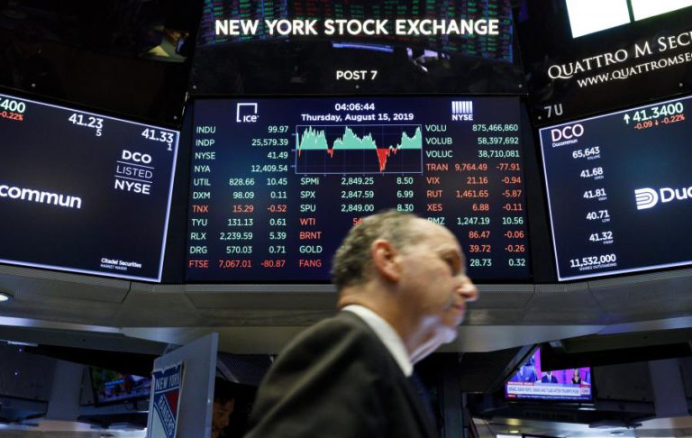 BOLSA DE NOVA IORQUE ENCERRA MISTA