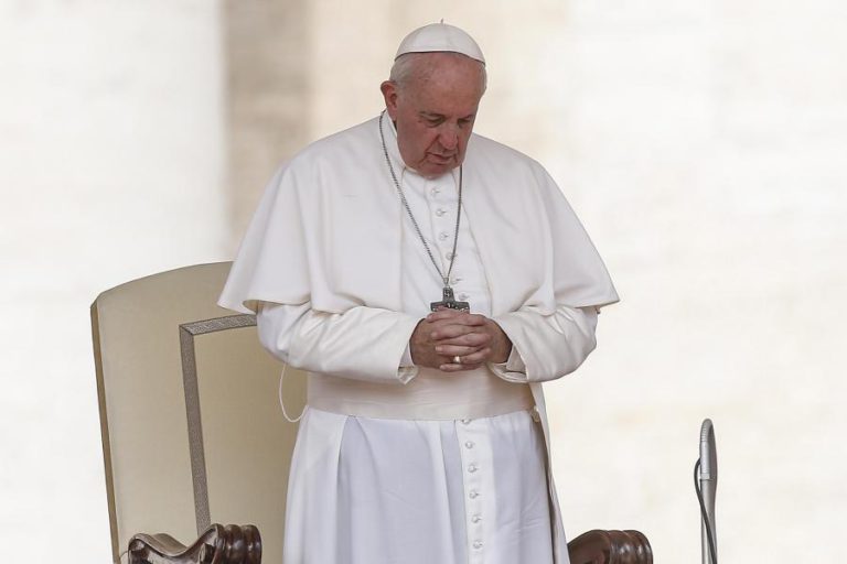 IGREJA CATÓLICA APELA A QUE NÃO SE MISTURE CAMPANHA ELEITORAL COM VISITA DO PAPA
