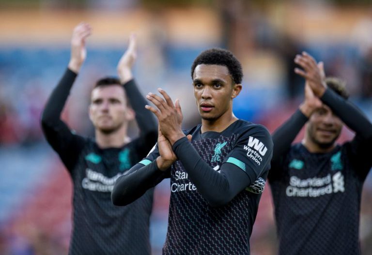 LIVERPOOL MANTÉM INÍCIO VITORIOSO E CONTINUA LÍDER ISOLADO EM INGLATERRA
