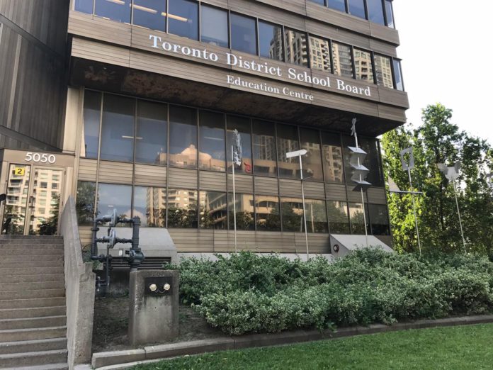 Imagens: Iheartradio