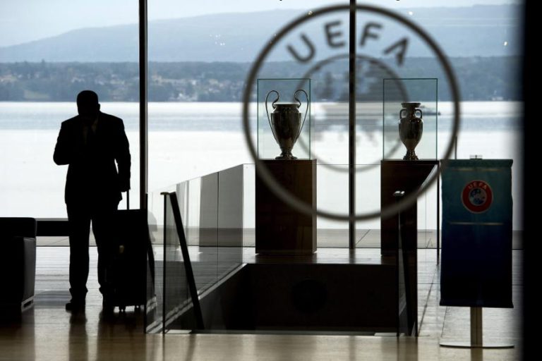 EURO2020: UEFA RETIRA CASTIGO DE JOGO À PORTA FECHADA À ESLOVÁQUIA