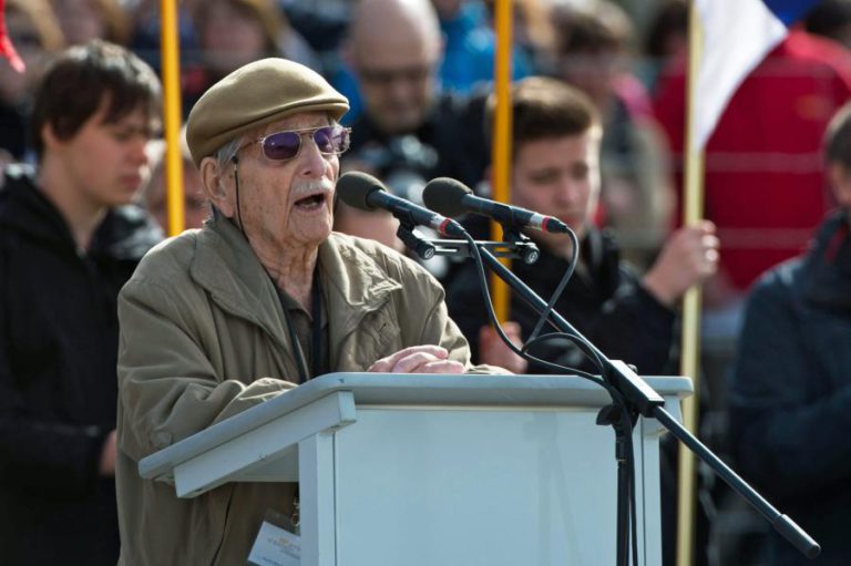 MAIS ANTIGO SOBREVIVENTE AUSTRÍACO DO HOLOCAUSTO MORRE AOS 106 ANOS