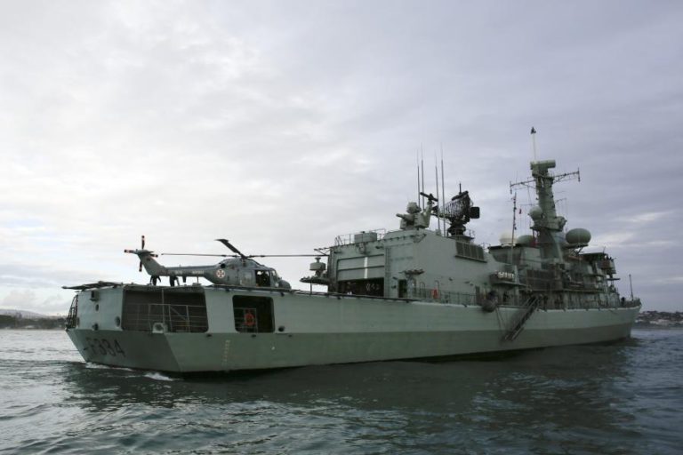 NAVIO D. FRANCISCO DE ALMEIDA RECEBE COMUNIDADE PORTUGUESA EM NOVA IORQUE