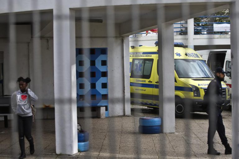 PROBLEMAS ELÉTRICOS NAS NOVAS AMBULÂNCIAS DO INEM RESOLVIDOS ATÉ FINAL DO MÊS