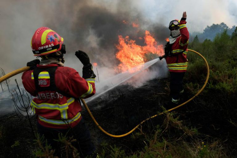 A1 A A25 CORTADAS DEVIDO A FOGO EM ALBERGARIA-A-VELHA