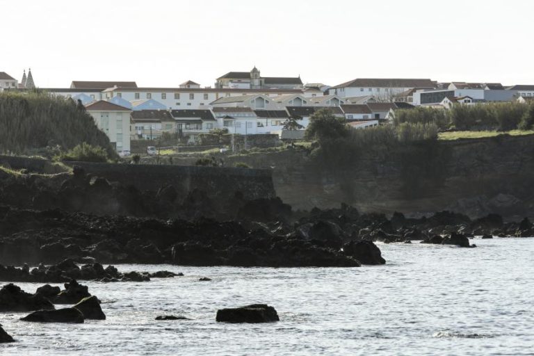 FURACÃO LORENZO DEVE ATINGIR “TODO O ARQUIPÉLAGO” DOS AÇORES – IPMA