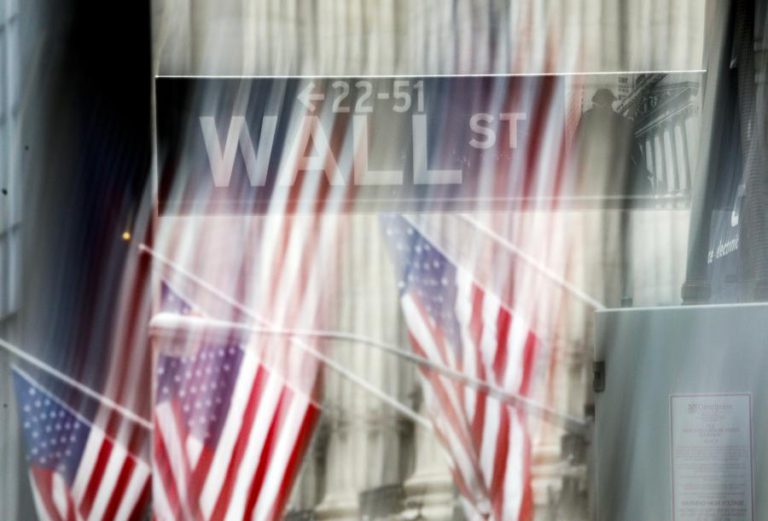 WALL STREET FECHA EM BAIXA ARRASTADA PELOS ATAQUES NA ARÁBIA SAUDITA