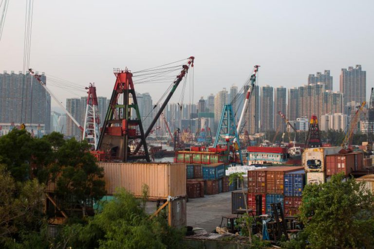 ENTRAM EM VIGOR NOS EUA NOVAS TARIFAS SOBRE PRODUTOS CHINESES