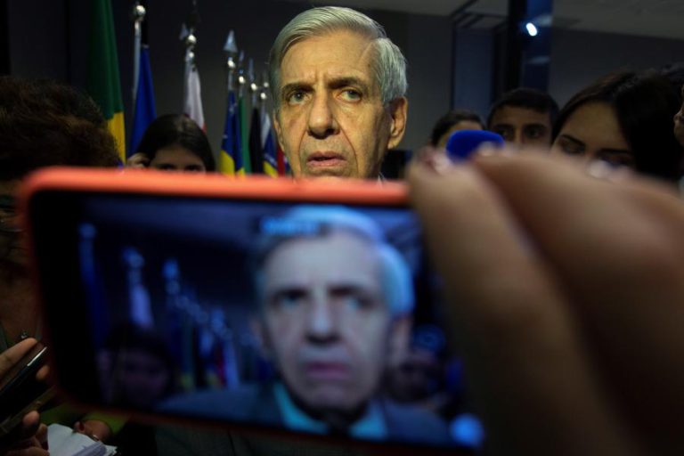 “É ‘BOBAGEM’ DIZER QUE A AMAZÓNIA É PATRIMÓNIO DA HUMANIDADE”, DIZ MINISTRO BRASILEIRO