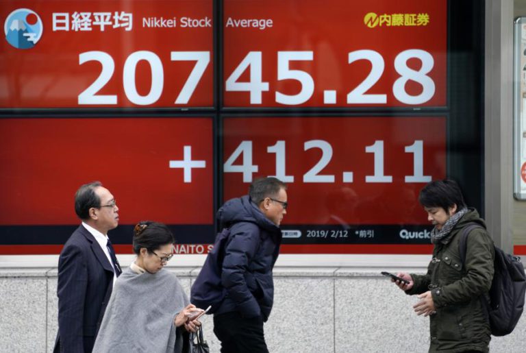 BOLSA DE TÓQUIO AVANÇA 0,13% NO FECHO