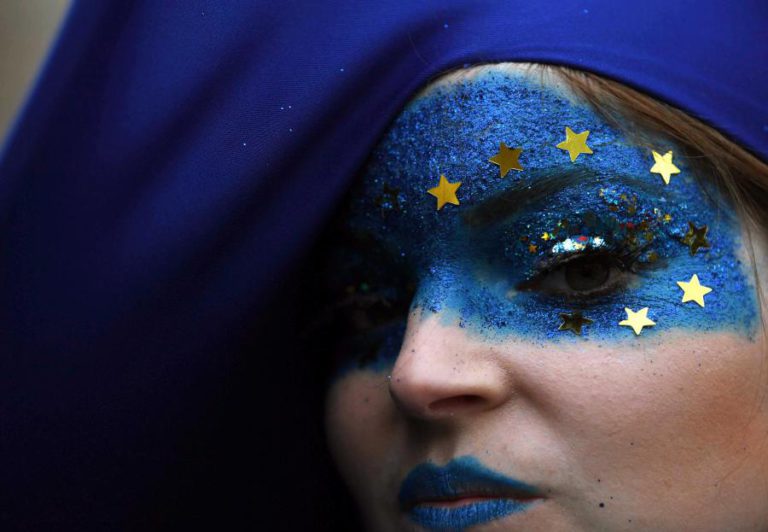 EMPREGO CRESCE NO 2.º TRIMESTRE NA ZONA EURO E NA UE