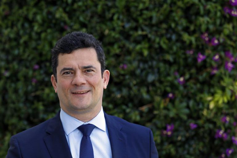 MINISTRO QUE CONDENOU LULA TEM MELHOR AVALIAÇÃO QUE PRESIDENTE DO BRASIL — SONDAGEM