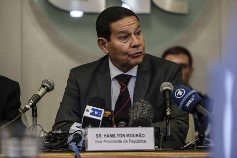 VICE-PRESIDENTE DIZ QUE GUERRA COMERCIAL ENTRE EUA E A CHINA AFETA O BRASIL