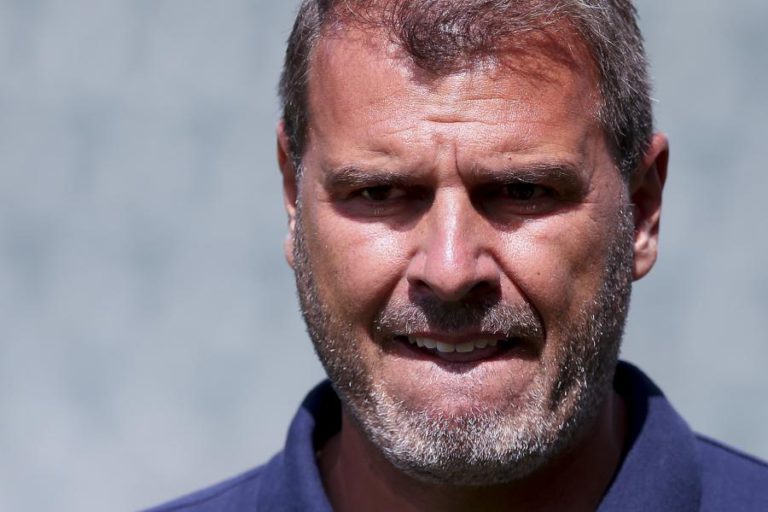 TREINADOR PROMETE SANTA CLARA “COMPETENTE” FRENTE AO FC PORTO