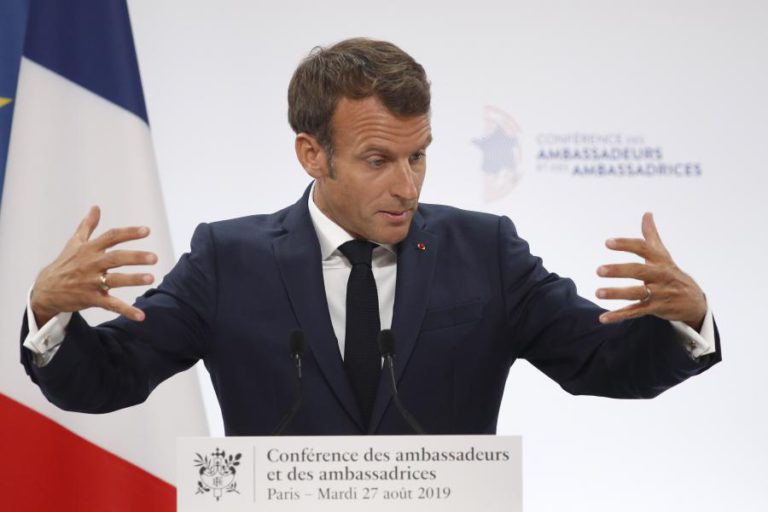 TROCA DE PRISIONEIROS É “PASSO DECISIVO” NA RETOMA DO DIÁLOGO RÚSSIA/UCRÂNIA – MACRON