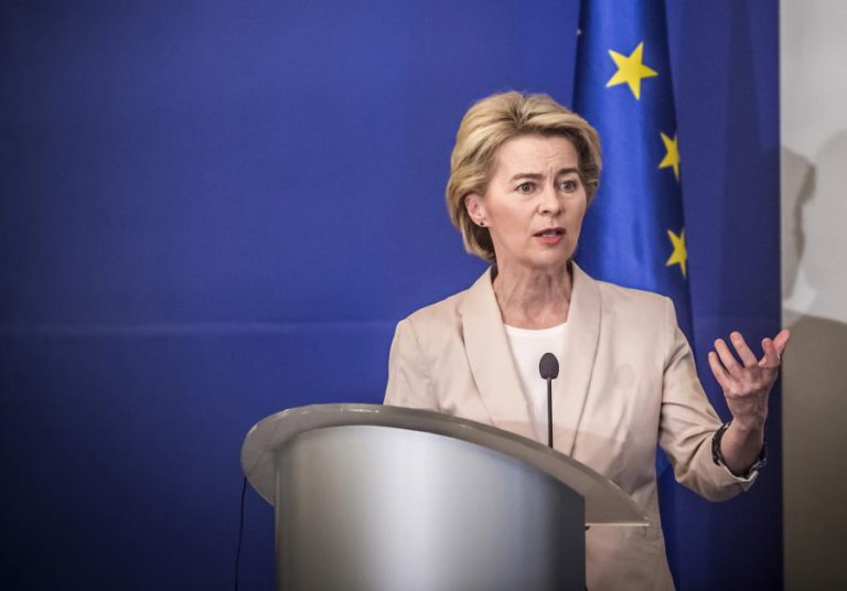 URSULA VON DER LEYEN APRESENTA EQUIPA DE COMISSÁRIOS EUROPEUS NA TERÇA-FEIRA