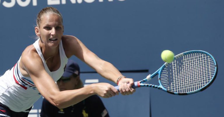 TENISTA PLISKOVA ‘TOMBA’ EM WUHAN E BARTY SEGURA LIDERANÇA DO ‘RANKING’ FEMININO