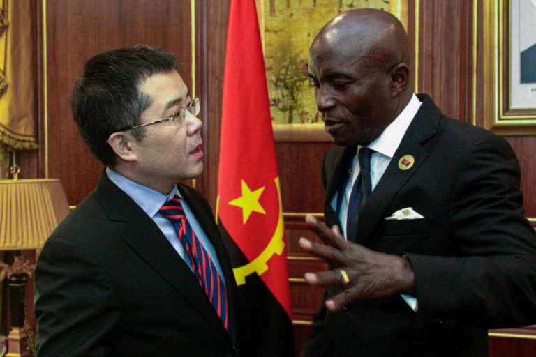 COMBATE À CORRUPÇÃO EM ANGOLA CONCORRE PARA MELHORIA DO AMBIENTE DE NEGÓCIOS — EMBAIXADOR CHINÊS