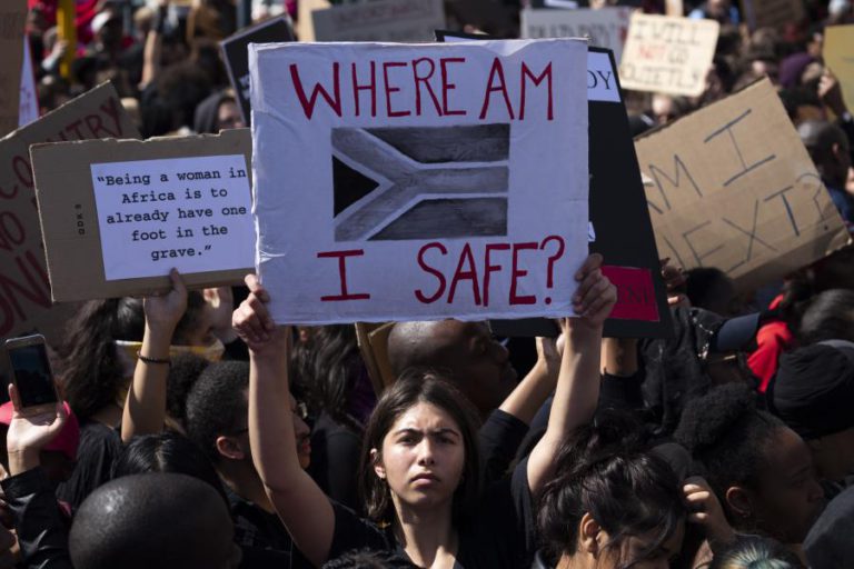 PRESIDENTE DA ÁFRICA DO SUL CANCELA IDA ÀS NAÇÕES UNIDAS DEVIDO A ONDA DE VIOLÊNCIA