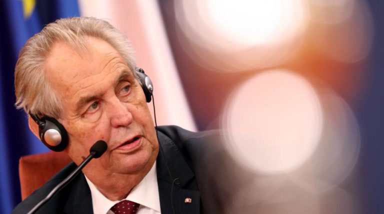 PRESIDENTE DA REPÚBLICA CHECA PRETENDE REVOGAR RECONHECIMENTO DO KOSOVO