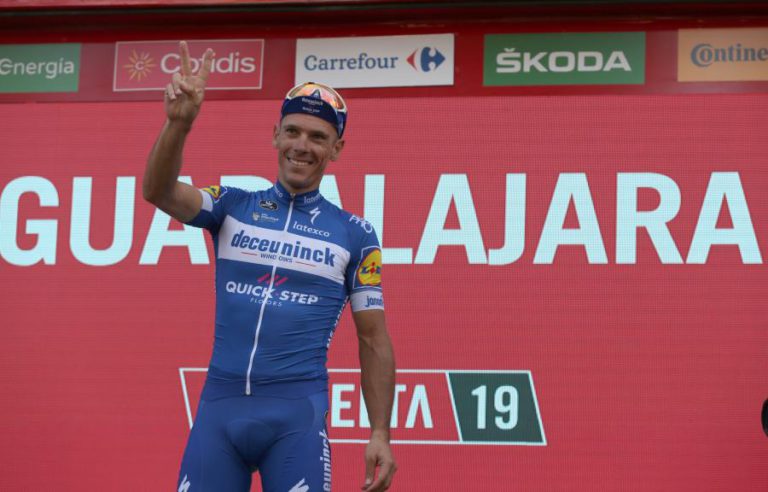 GILBERT VENCE 17.ª ETAPA DA VUELTA, ROGLIC MAIS UM DIA DE VERMELHO