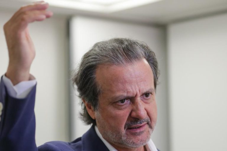 CERCA DE 20% DOS DENTISTAS PORTUGUESES EMIGRADOS E ALUNOS ESTRANGEIROS DUPLICARAM