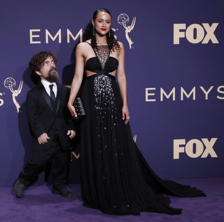 PETER DINKLAGE FALA DE “TOLERÂNCIA E DIVERSIDADE” NA VITÓRIA NOS PRÉMIOS EMMY