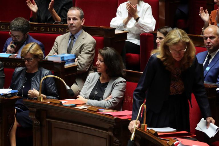 FRANÇA APROVA PROCRIAÇÃO MEDICAMENTE ASSISTIDA PARA TODAS AS MULHERES