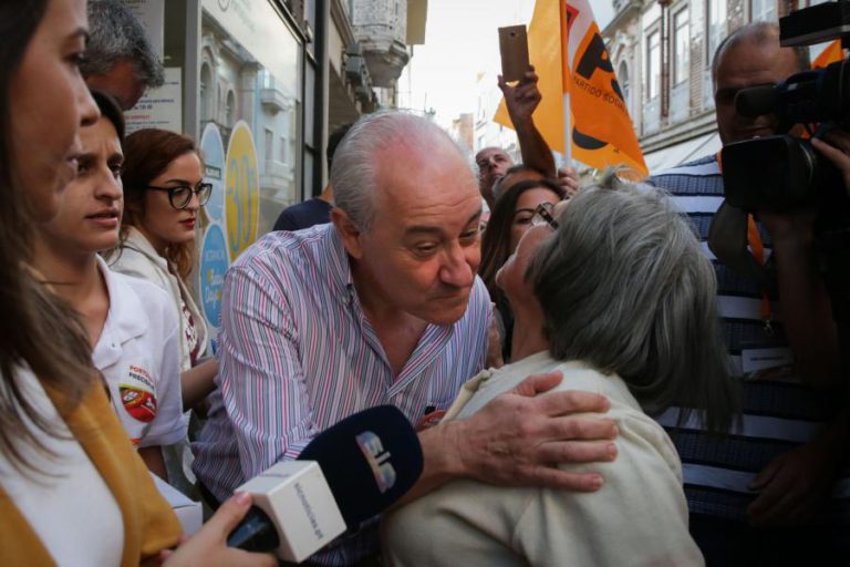 DIREITA NO CENTRO DO PAÍS, PS E BE CONVERGEM EM VIANA EM DIA DE GREVE CLIMÁTICA