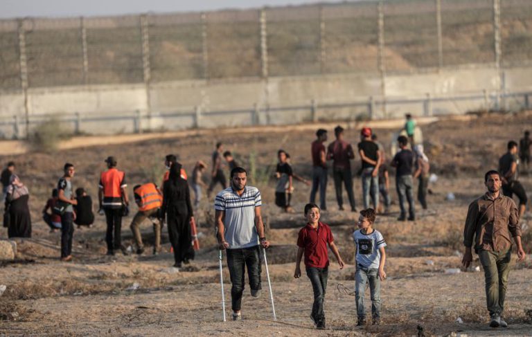 UM PALESTINIANO MORTO E CERCA DE 30 FERIDOS EM PROTESTOS EM GAZA