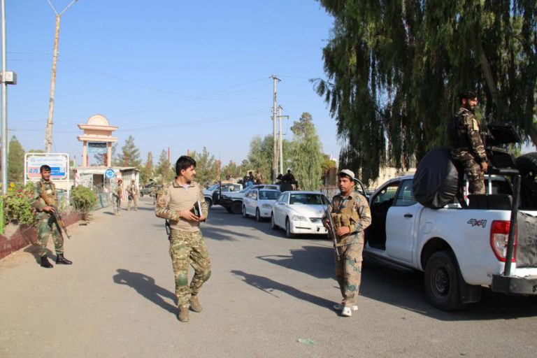 EXPLOSÃO DE BOMBA EM ASSEMBLEIA DE VOTO PROVOCA 15 FERIDOS NO AFEGANISTÃO