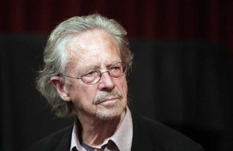 ESCRITORES OLGA TOKARCZUK E PETER HANDKE VENCEM PRÉMIO NOBEL DA LITERATURA 2018 E 2019