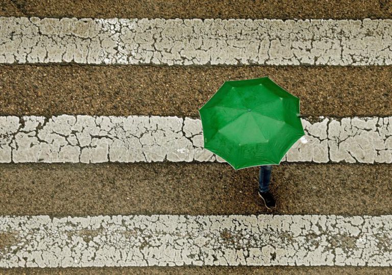 AÇORES SOB AVISO AMARELO DEVIDO A CHUVA POR VEZES FORTE