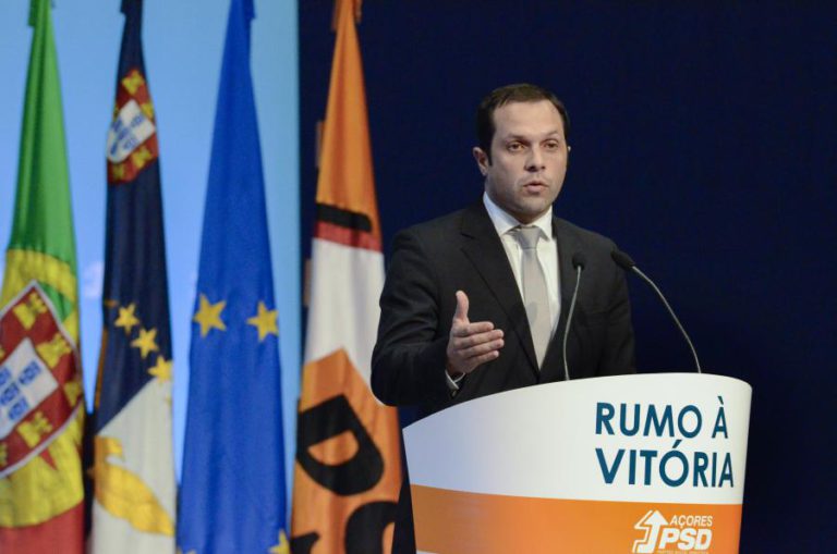 GAUDÊNCIO DEMITE-SE DA LIDERANÇA DO PSD/AÇORES E PEDE ELEIÇÕES INTERNAS ANTECIPADAS