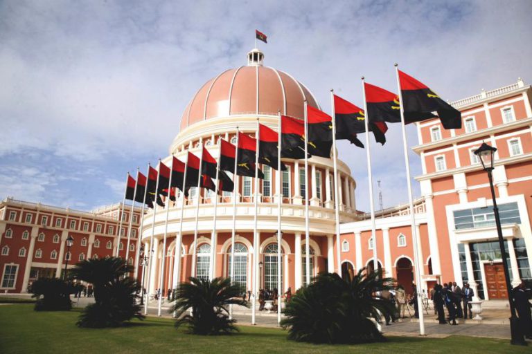 UNIÃO EUROPEIA ELOGIA ADESÃO DE ANGOLA A TRÊS TRATADOS INTERNACIONAIS DE PROTEÇÃO DOS DIREITOS HUMANOS