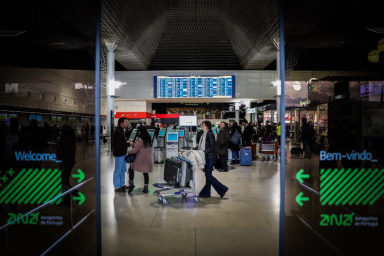 AEROPORTO DE LISBOA COM MAIS DE 30 MILHÕES DE PASSAGEIROS EM 12 MESES