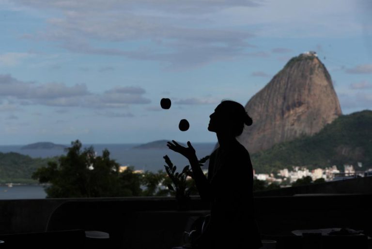 DESIGUALDADE DOS RENDIMENTOS ENTRE RICOS E POBRES ALCANÇOU NÍVEL RECORDE NO BRASIL EM 2018