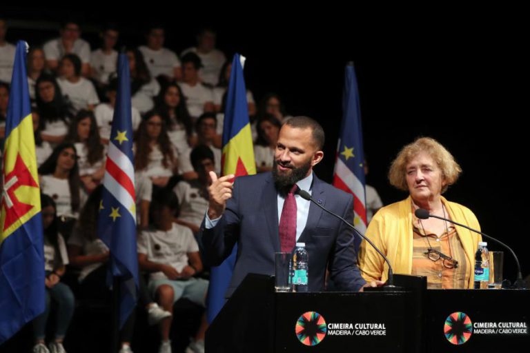 CABO VERDE QUER USAR LIVROS E LITERATURA COMO PRETEXTO PARA GRANDES DEBATES