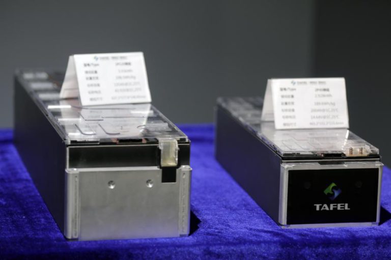 NOBEL DA QUÍMICA PARA CIENTISTAS QUE DESENVOLVERAM BATERIAS DE IÕES DE LÍTIO